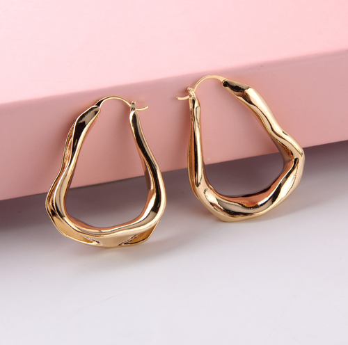 Irregular gold earrings